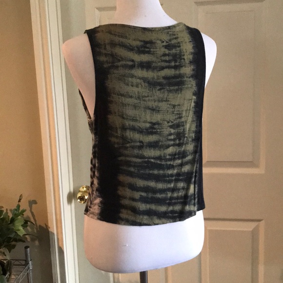 Green abstract print tank - Picture 2 of 2